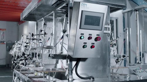 夯實(shí)養(yǎng)生壺品類優(yōu)勢(shì),小熊電器保持與時(shí)俱進(jìn)的產(chǎn)品力