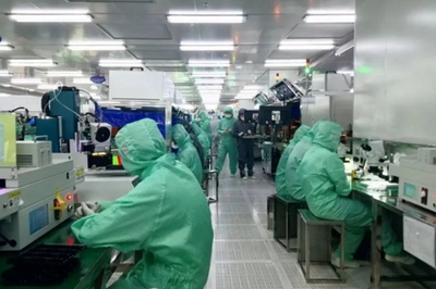 經開組團:不負好時光 生產建設忙