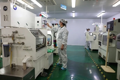 虞愛華主持召開第8次市疫防工作視頻會商會:守住疫防底線關鍵是要及時排除各種風險隱患